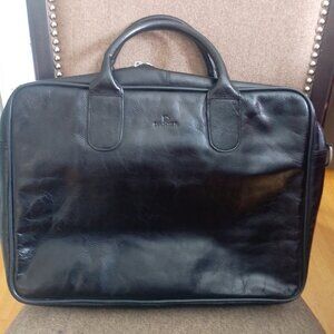 Danier Black Leather Laptop Unisex bag